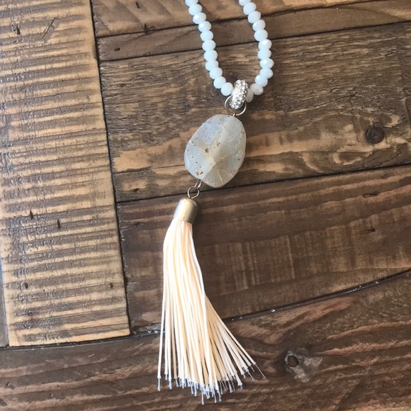 Francesca’s long necklace - Picture 4 of 5